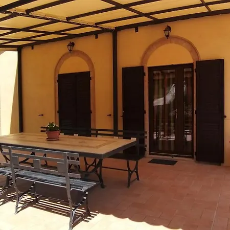 Il Giardino Degli Ulivi - Intera Struttura Aparthotel *